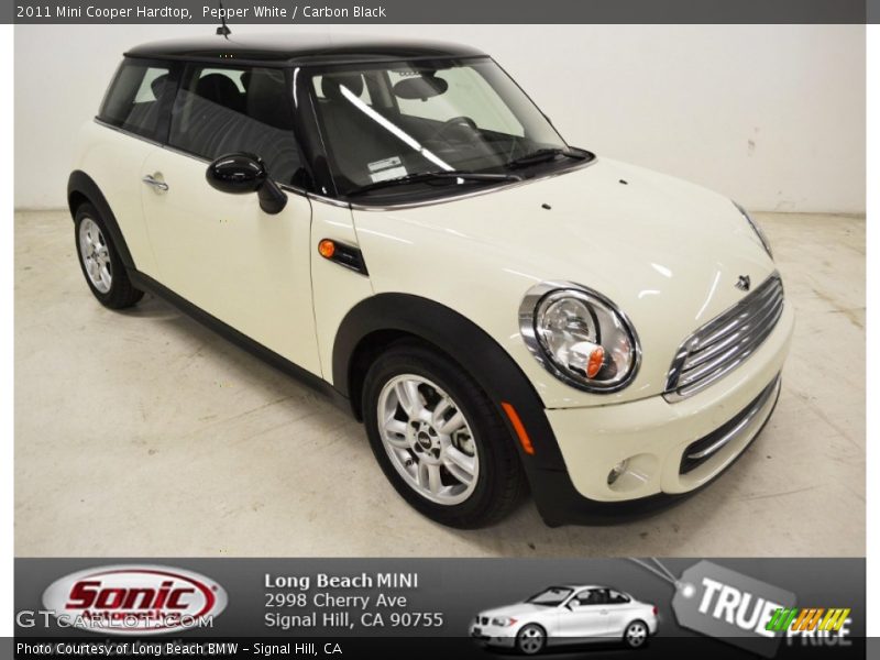 Pepper White / Carbon Black 2011 Mini Cooper Hardtop
