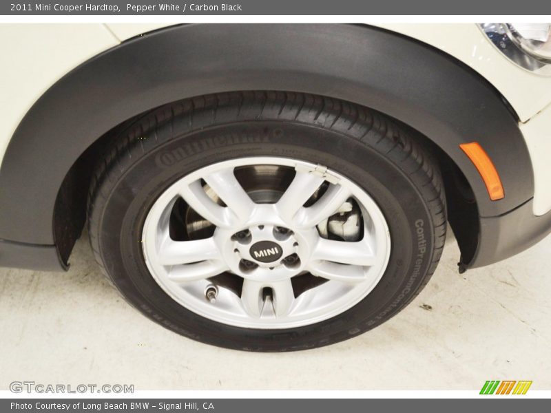 Pepper White / Carbon Black 2011 Mini Cooper Hardtop