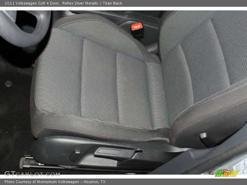 Reflex Silver Metallic / Titan Black 2011 Volkswagen Golf 4 Door