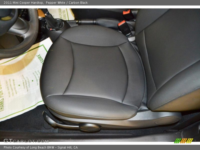 Pepper White / Carbon Black 2011 Mini Cooper Hardtop