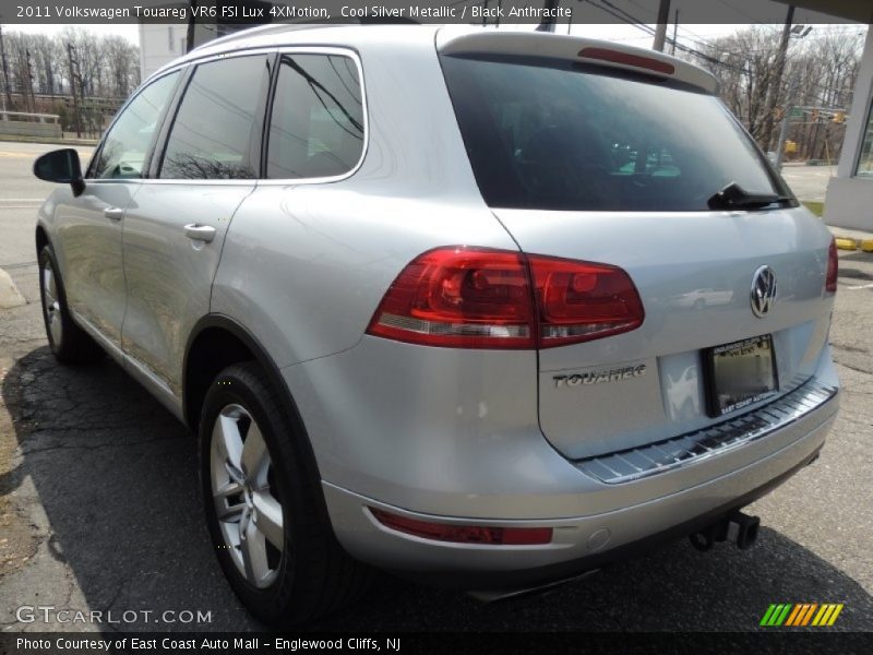 Cool Silver Metallic / Black Anthracite 2011 Volkswagen Touareg VR6 FSI Lux 4XMotion