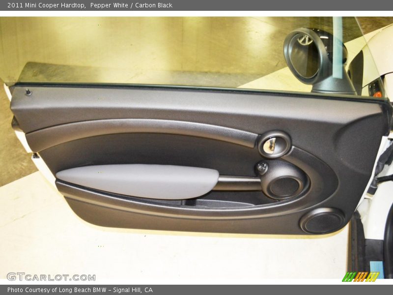 Pepper White / Carbon Black 2011 Mini Cooper Hardtop