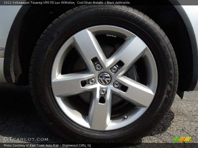 Cool Silver Metallic / Black Anthracite 2011 Volkswagen Touareg VR6 FSI Lux 4XMotion