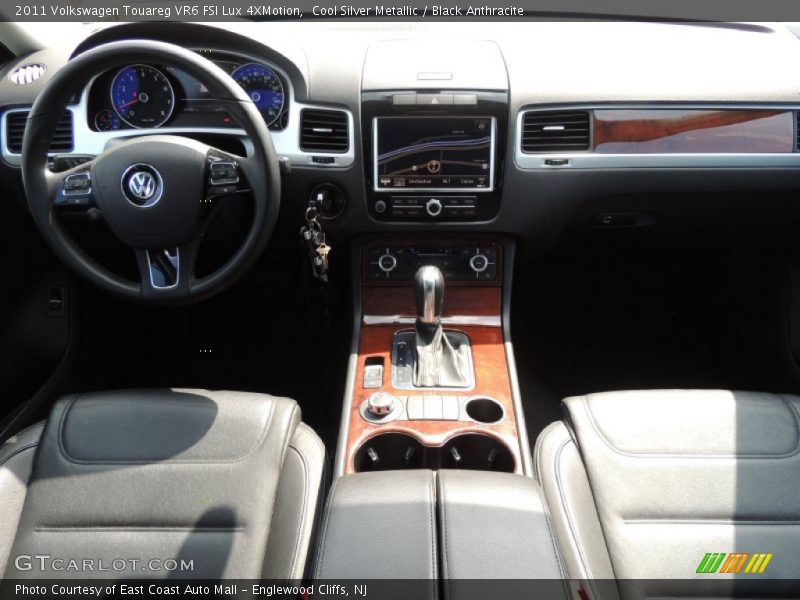 Cool Silver Metallic / Black Anthracite 2011 Volkswagen Touareg VR6 FSI Lux 4XMotion