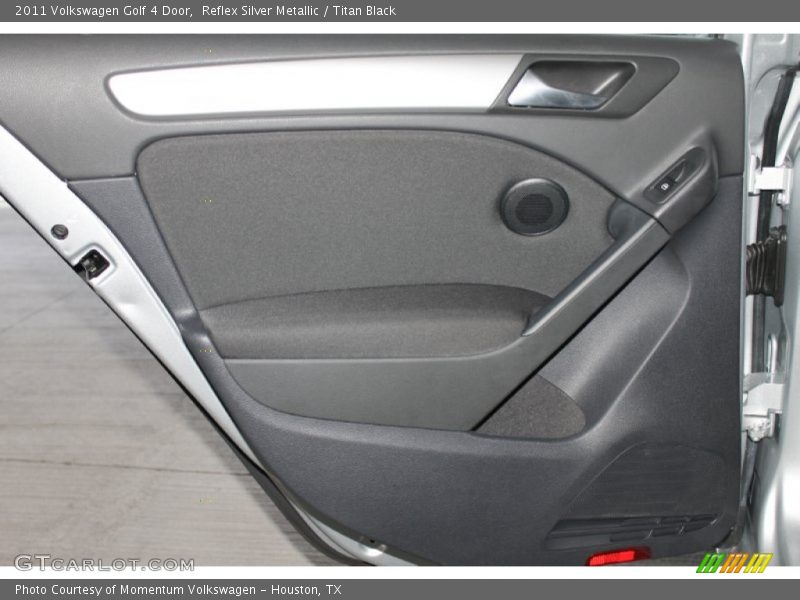 Reflex Silver Metallic / Titan Black 2011 Volkswagen Golf 4 Door