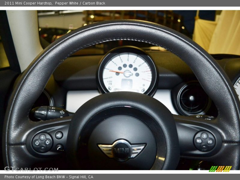 Pepper White / Carbon Black 2011 Mini Cooper Hardtop