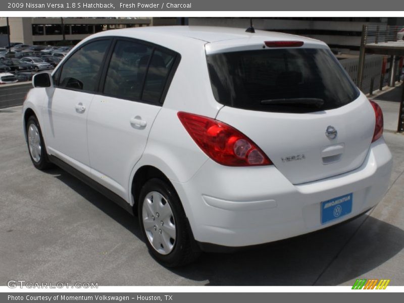 Fresh Powder / Charcoal 2009 Nissan Versa 1.8 S Hatchback