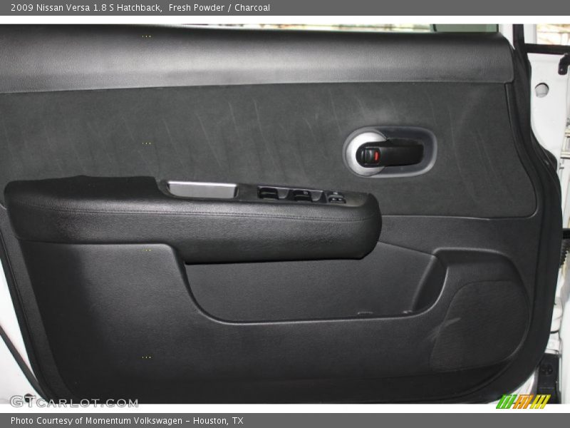 Fresh Powder / Charcoal 2009 Nissan Versa 1.8 S Hatchback