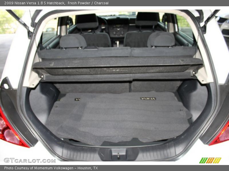 Fresh Powder / Charcoal 2009 Nissan Versa 1.8 S Hatchback