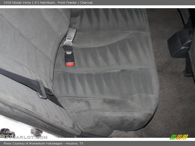 Fresh Powder / Charcoal 2009 Nissan Versa 1.8 S Hatchback