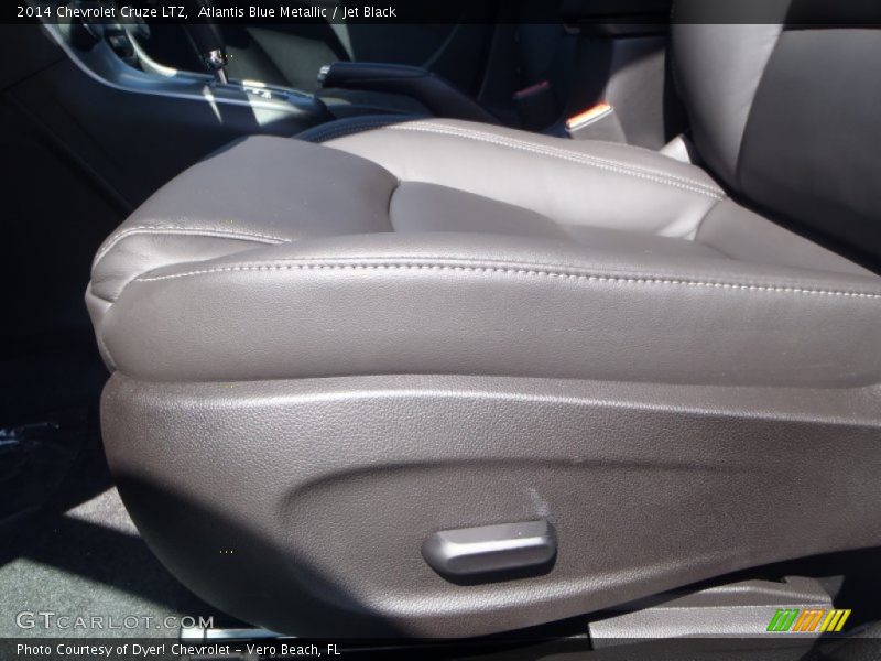 Atlantis Blue Metallic / Jet Black 2014 Chevrolet Cruze LTZ