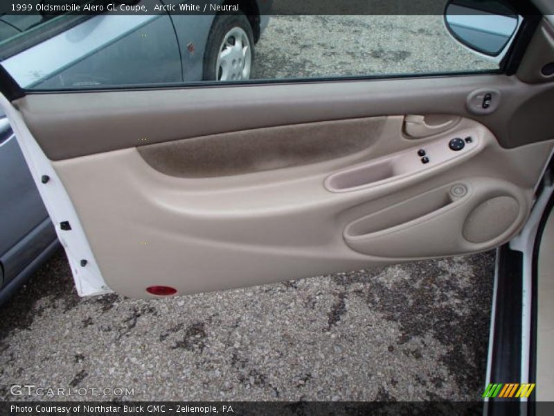 Door Panel of 1999 Alero GL Coupe