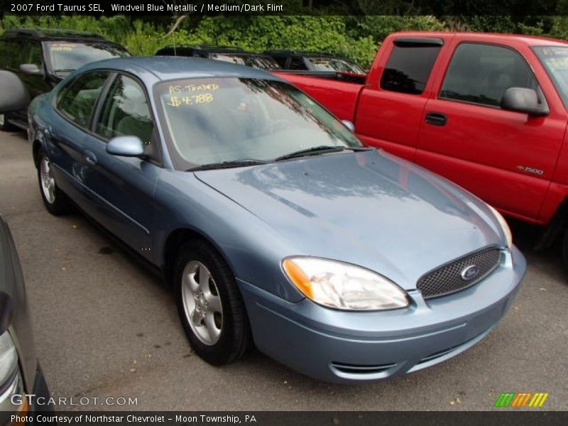 Front 3/4 View of 2007 Taurus SEL