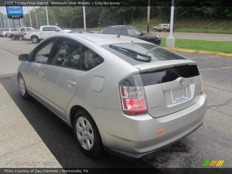 Millenium Silver Metallic / Gray/Burgundy 2005 Toyota Prius Hybrid