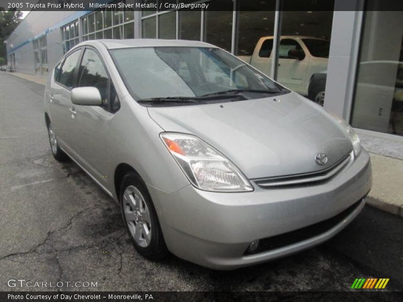 Millenium Silver Metallic / Gray/Burgundy 2005 Toyota Prius Hybrid