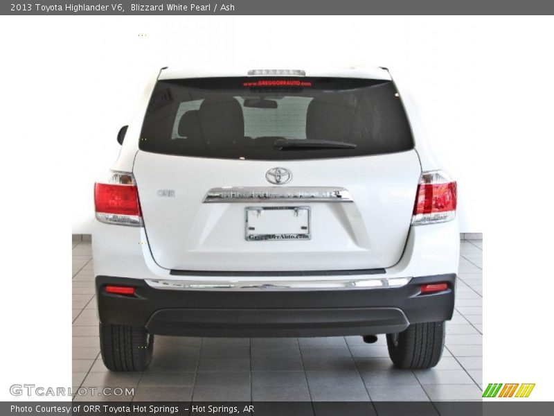 Blizzard White Pearl / Ash 2013 Toyota Highlander V6