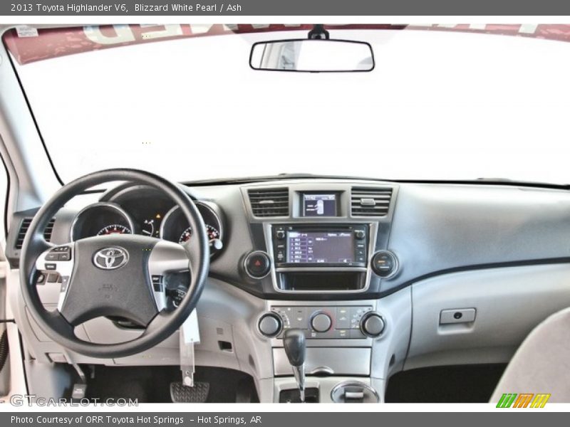 Blizzard White Pearl / Ash 2013 Toyota Highlander V6