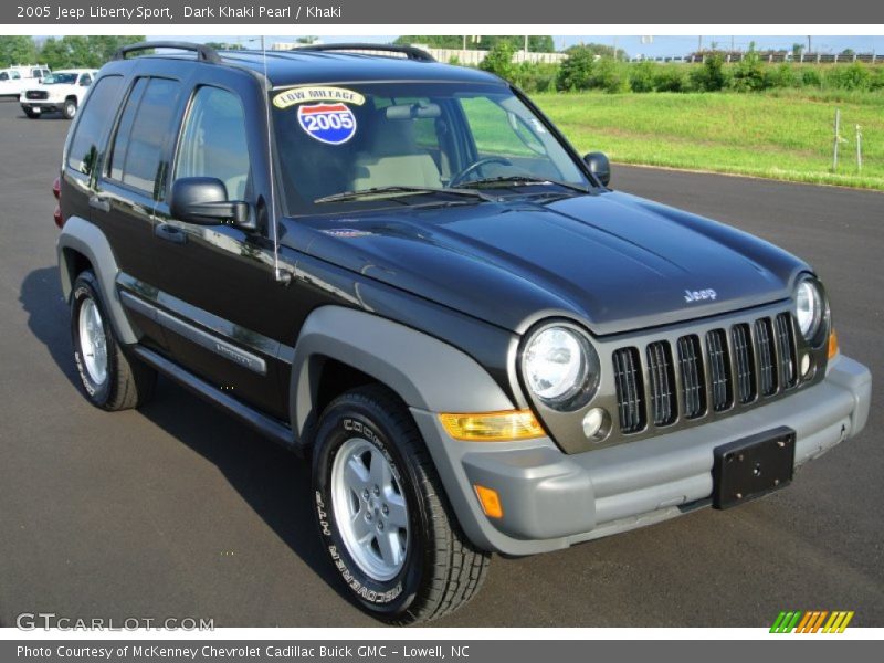 Dark Khaki Pearl / Khaki 2005 Jeep Liberty Sport