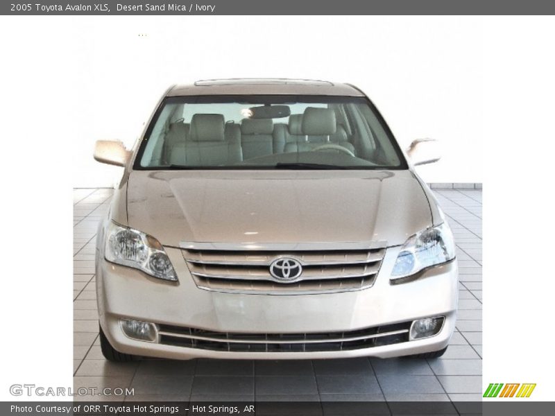 Desert Sand Mica / Ivory 2005 Toyota Avalon XLS