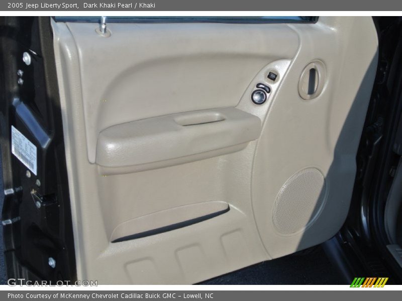 Dark Khaki Pearl / Khaki 2005 Jeep Liberty Sport