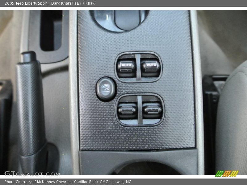 Dark Khaki Pearl / Khaki 2005 Jeep Liberty Sport