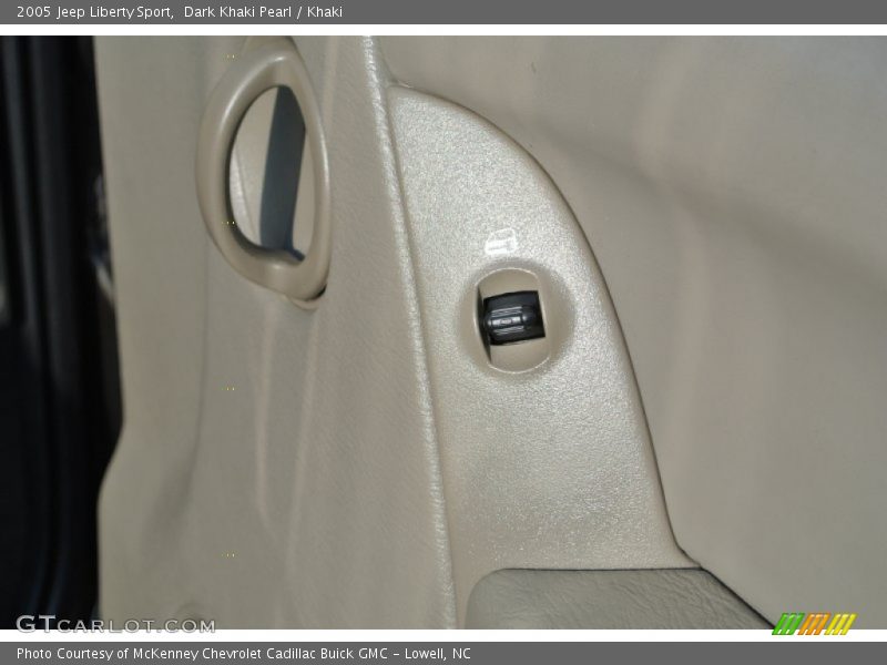 Dark Khaki Pearl / Khaki 2005 Jeep Liberty Sport