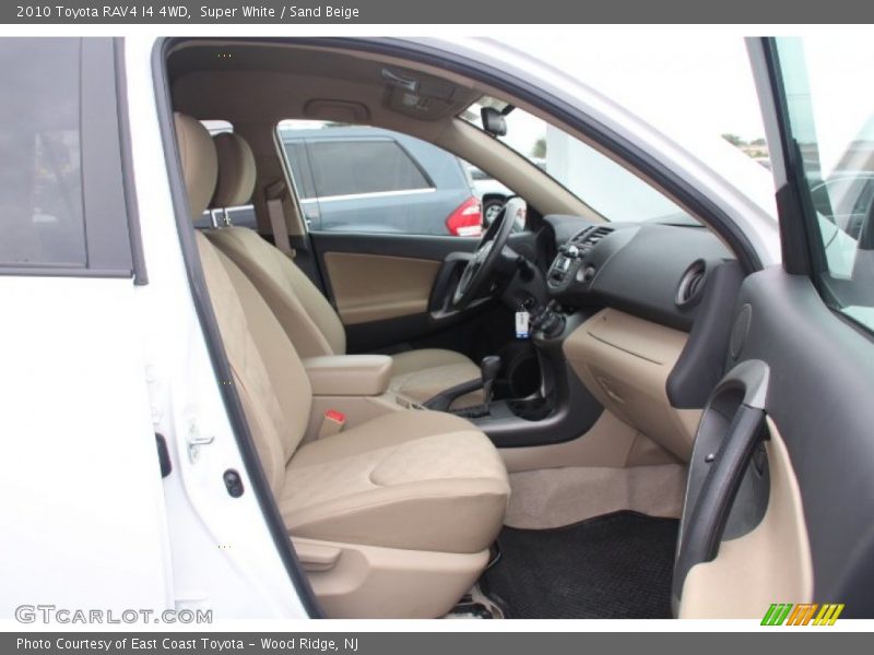 Super White / Sand Beige 2010 Toyota RAV4 I4 4WD