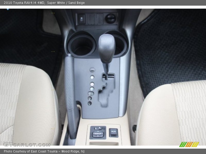 Super White / Sand Beige 2010 Toyota RAV4 I4 4WD