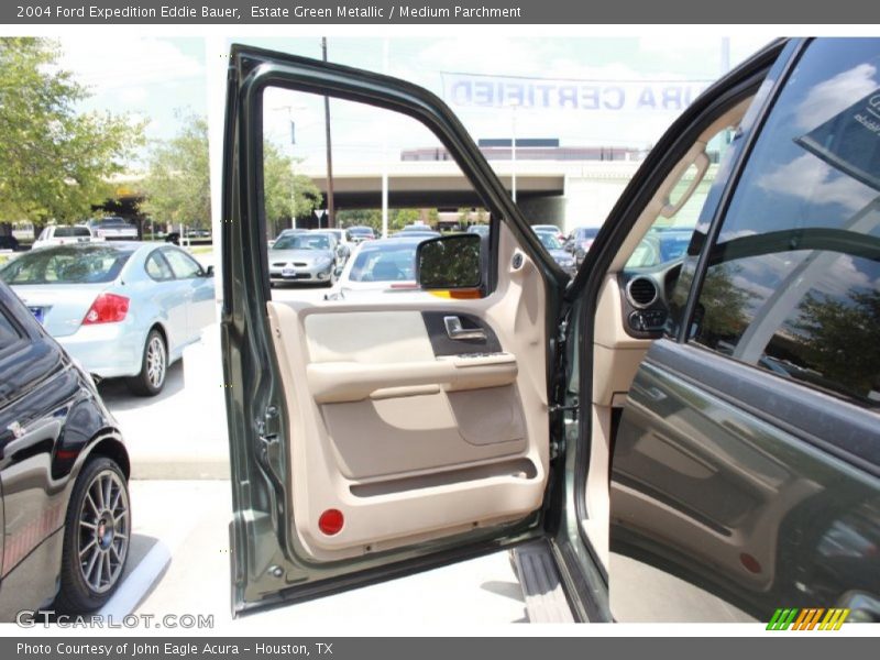 Estate Green Metallic / Medium Parchment 2004 Ford Expedition Eddie Bauer