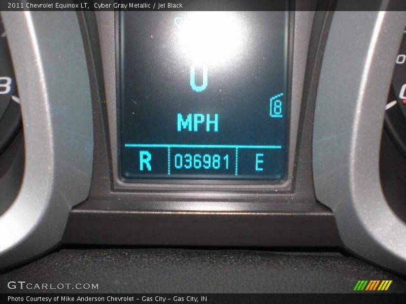 Cyber Gray Metallic / Jet Black 2011 Chevrolet Equinox LT
