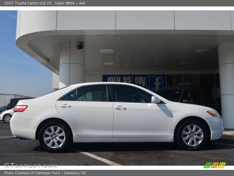 Super White / Ash 2007 Toyota Camry XLE V6