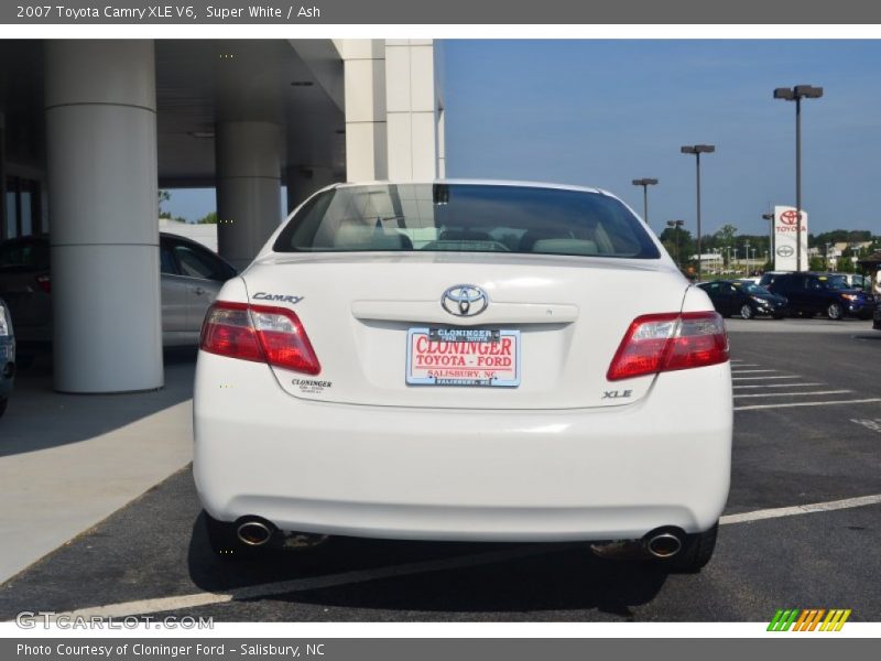 Super White / Ash 2007 Toyota Camry XLE V6