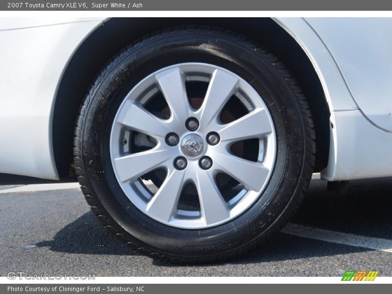 Super White / Ash 2007 Toyota Camry XLE V6