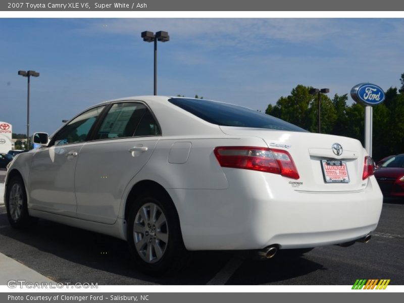 Super White / Ash 2007 Toyota Camry XLE V6