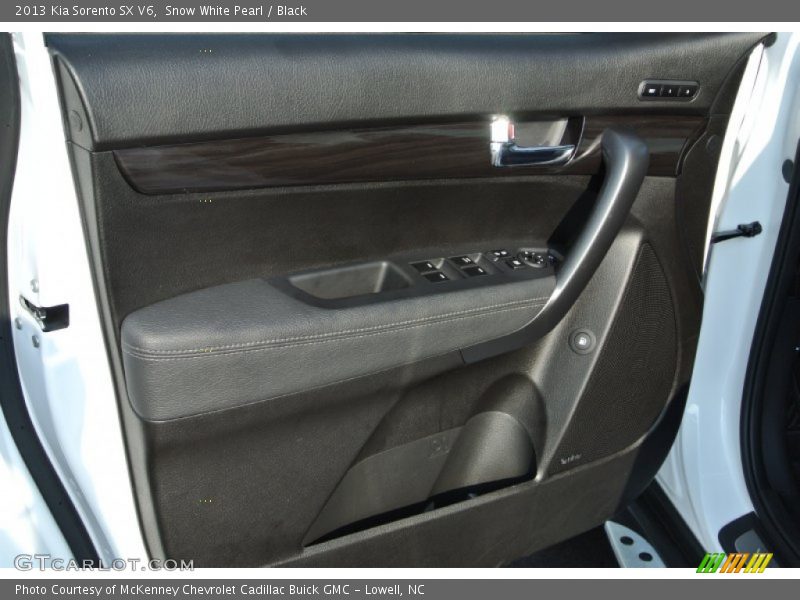Snow White Pearl / Black 2013 Kia Sorento SX V6