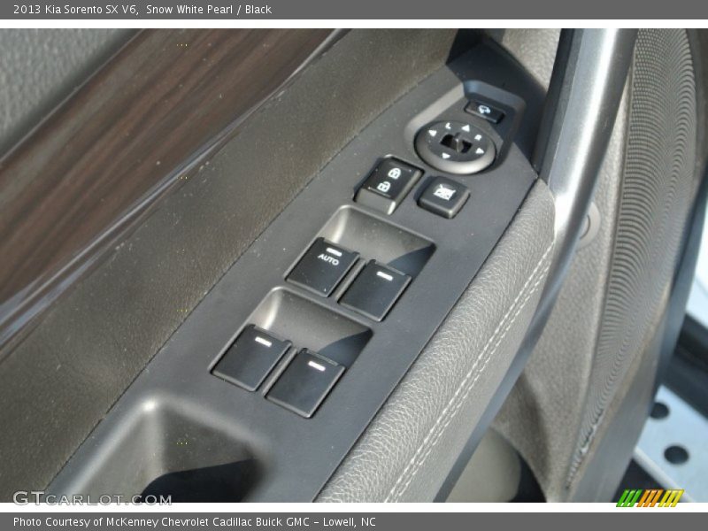 Snow White Pearl / Black 2013 Kia Sorento SX V6