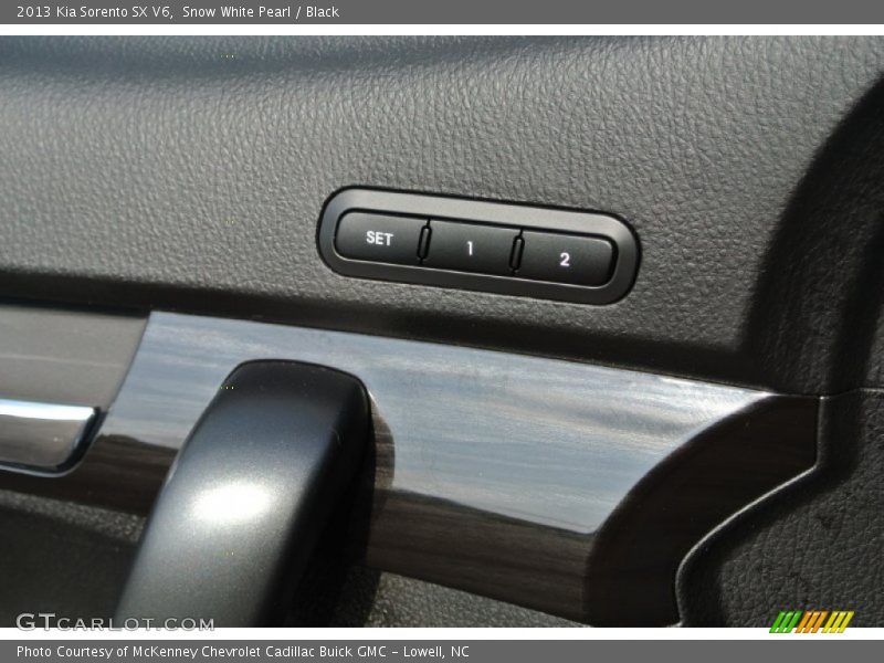 Snow White Pearl / Black 2013 Kia Sorento SX V6