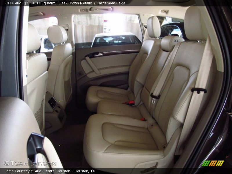 Rear Seat of 2014 Q7 3.0 TDI quattro