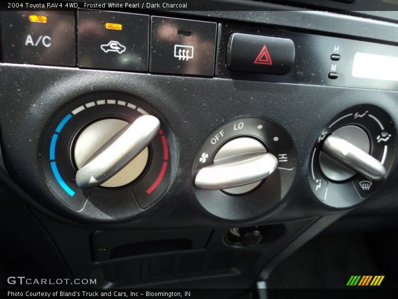 Frosted White Pearl / Dark Charcoal 2004 Toyota RAV4 4WD