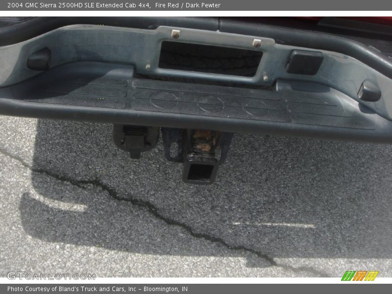 Fire Red / Dark Pewter 2004 GMC Sierra 2500HD SLE Extended Cab 4x4
