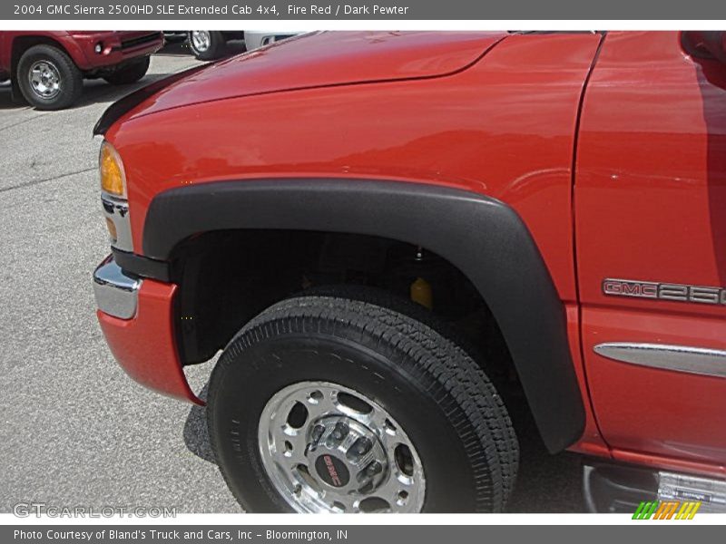 Fire Red / Dark Pewter 2004 GMC Sierra 2500HD SLE Extended Cab 4x4