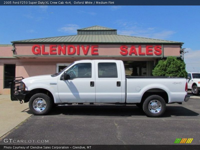 Oxford White / Medium Flint 2005 Ford F250 Super Duty XL Crew Cab 4x4