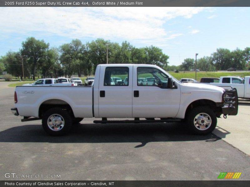 Oxford White / Medium Flint 2005 Ford F250 Super Duty XL Crew Cab 4x4