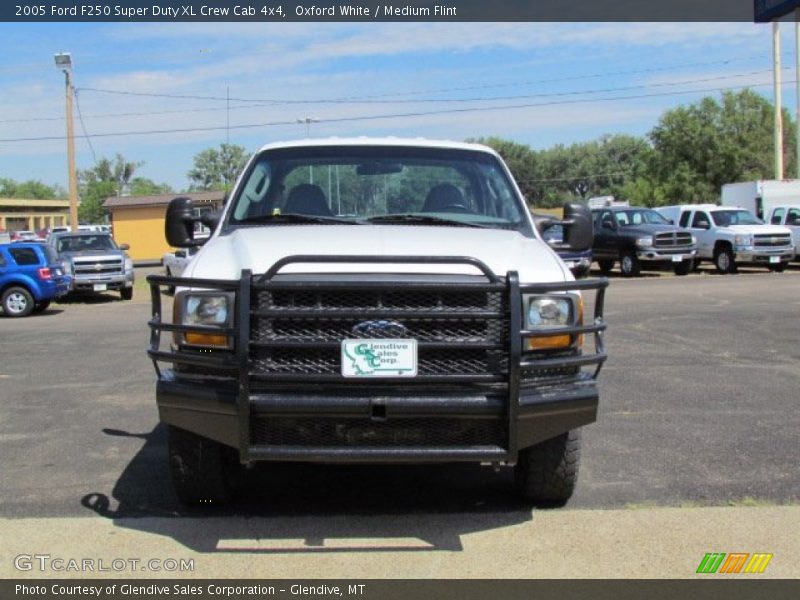 Oxford White / Medium Flint 2005 Ford F250 Super Duty XL Crew Cab 4x4