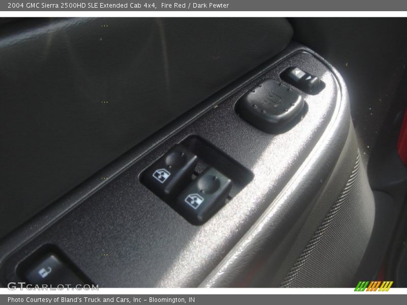 Fire Red / Dark Pewter 2004 GMC Sierra 2500HD SLE Extended Cab 4x4