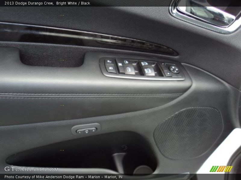 Bright White / Black 2013 Dodge Durango Crew