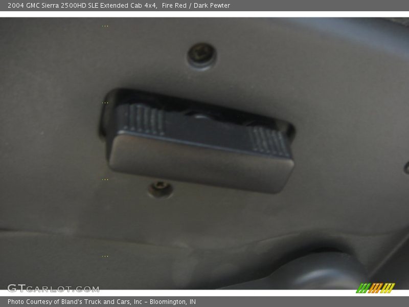 Fire Red / Dark Pewter 2004 GMC Sierra 2500HD SLE Extended Cab 4x4