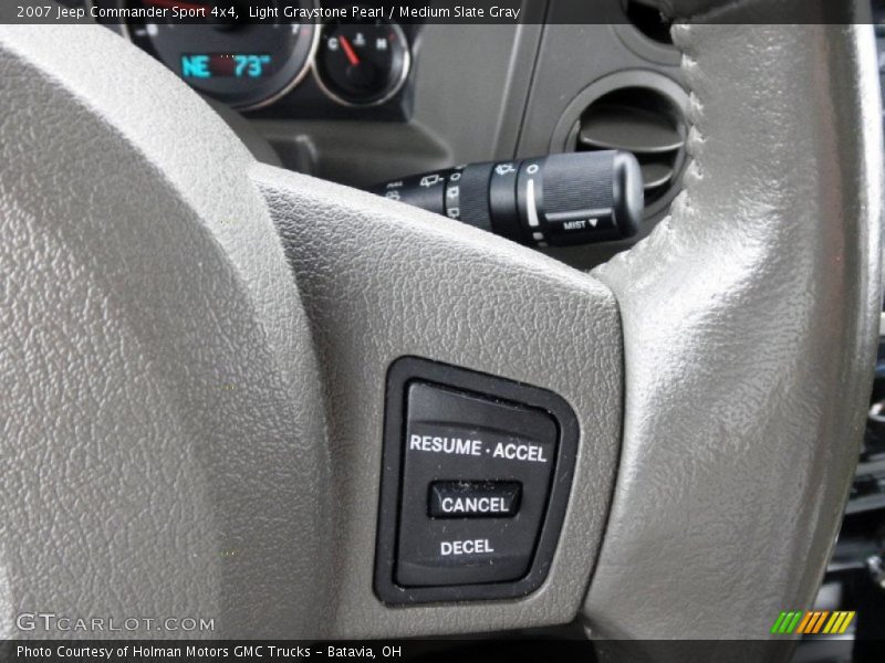 Light Graystone Pearl / Medium Slate Gray 2007 Jeep Commander Sport 4x4