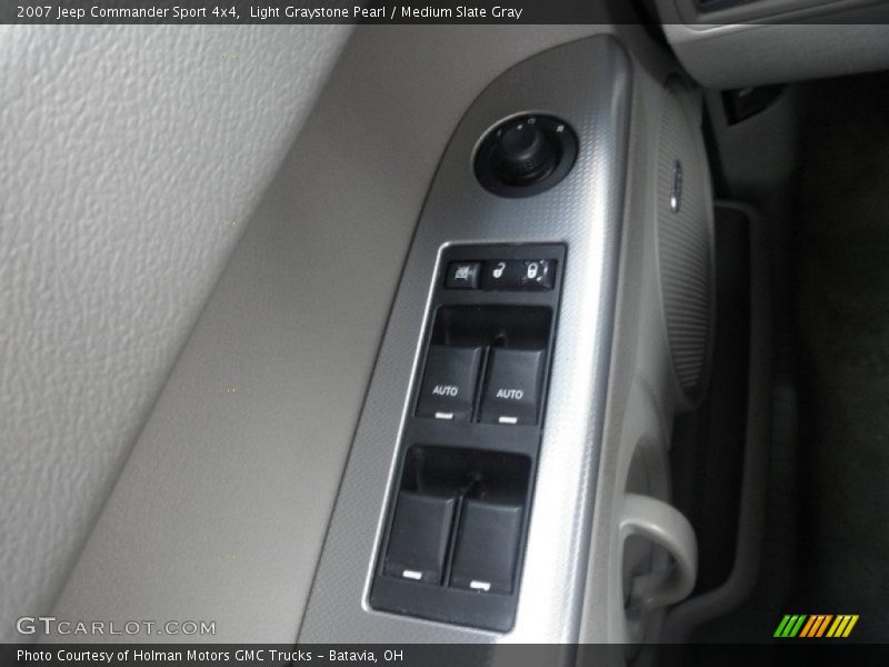 Light Graystone Pearl / Medium Slate Gray 2007 Jeep Commander Sport 4x4