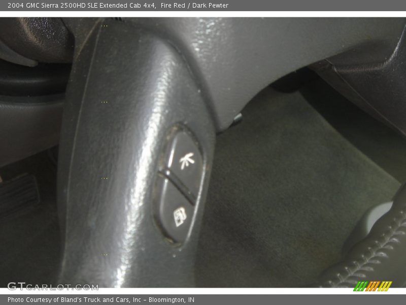 Fire Red / Dark Pewter 2004 GMC Sierra 2500HD SLE Extended Cab 4x4